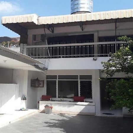 Graha Teras Syariah Hotel Surabaya Eksteriør billede