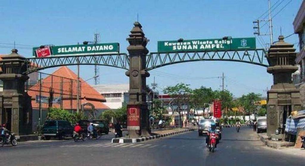 Graha Teras Syariah Hotel Surabaya Eksteriør billede