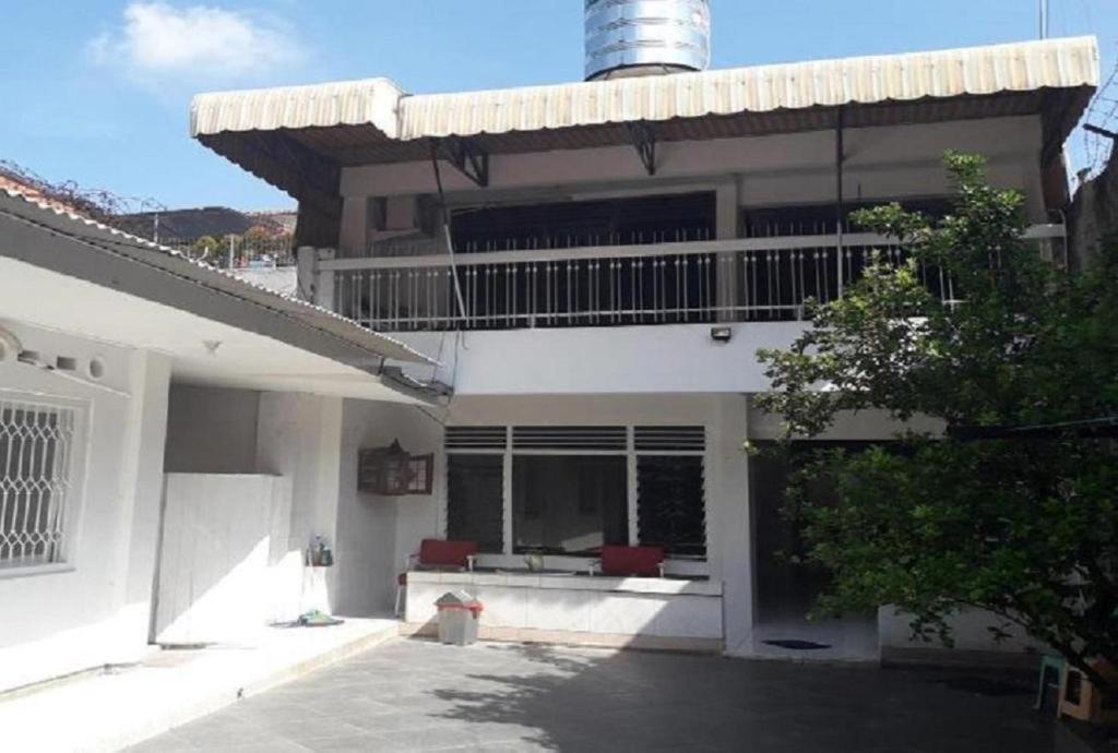 Graha Teras Syariah Hotel Surabaya Eksteriør billede
